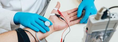 Electrocardiogram (ECG) testing for sports medicine and pain management at Performance Pain and Sports Medicine.